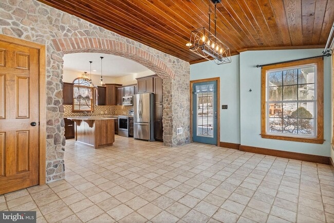 Building Photo - 6 McAllister Church Rd