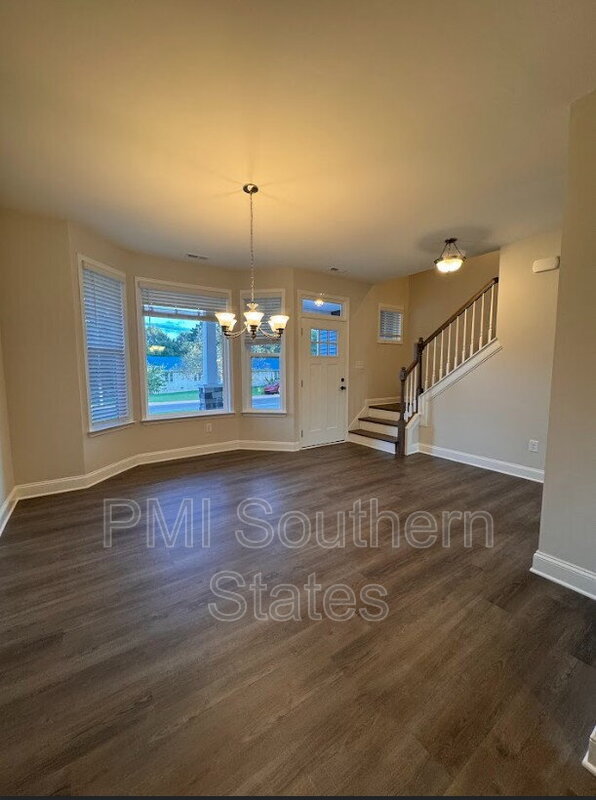 Building Photo - 37 Snowmill Rd