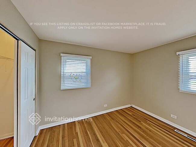 Building Photo - 15447 David Ln