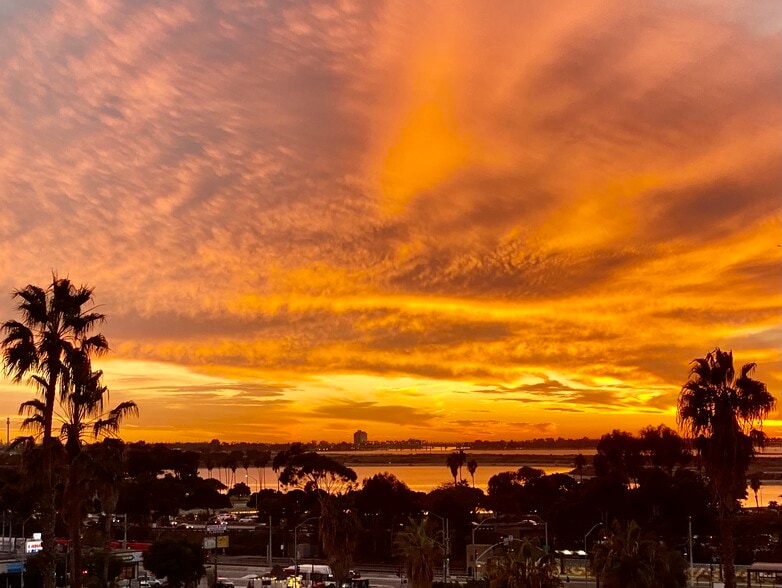 Bay Sunsets from patio - 2540 Clairemont Dr