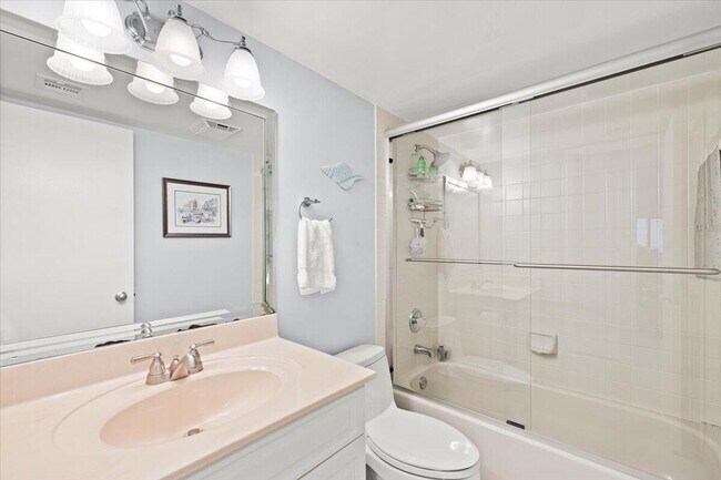 Building Photo - 5851 Camino Del Sol