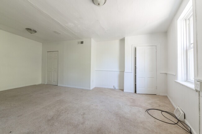 Building Photo - 1929 Arlington Ave