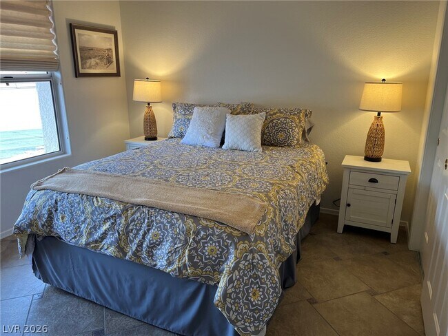 Building Photo - 10801 Heritage Hills Dr