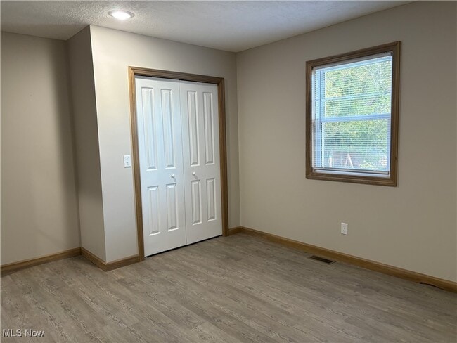 Building Photo - 430 2nd Dr NE