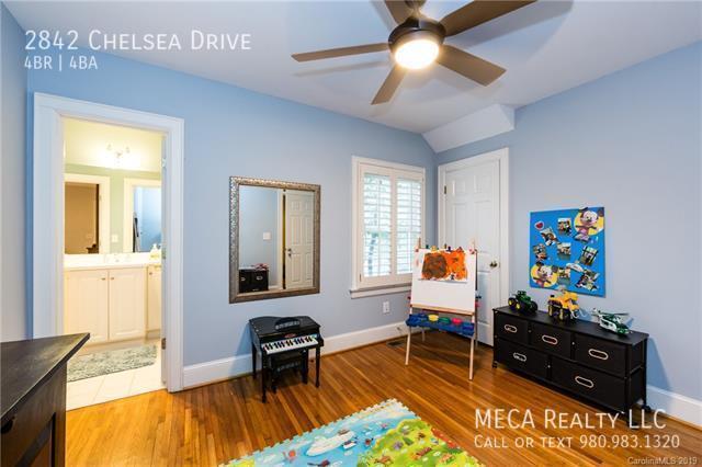 Building Photo - 2842 Chelsea Dr
