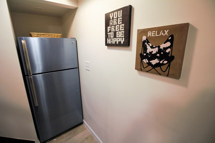 Building Photo - 3311 Rhode Island Ave