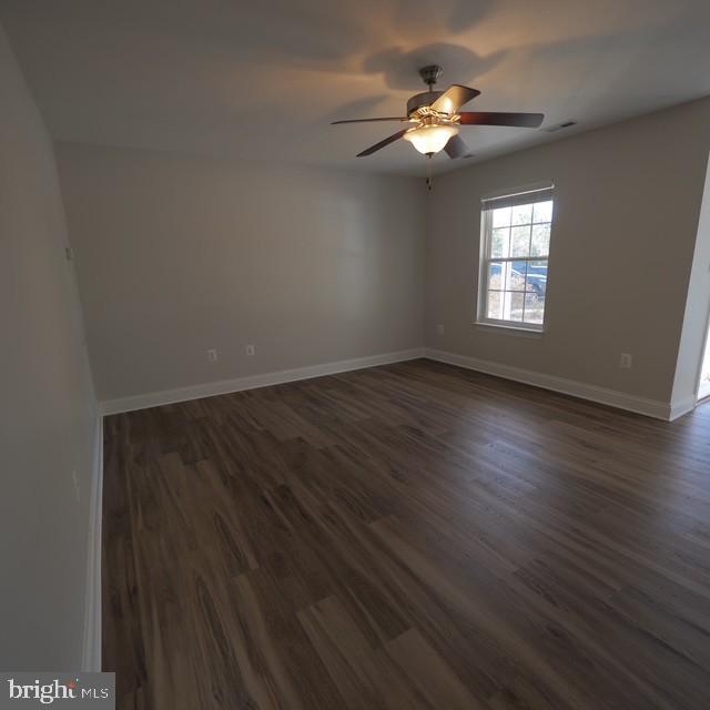 Building Photo - 46175 Kayak Ct