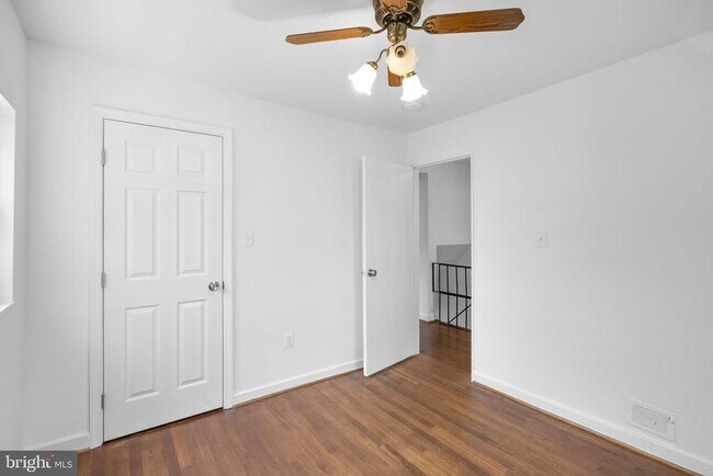 Building Photo - 6212 Carters Ln