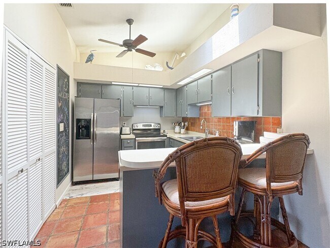 Building Photo - 1042 Oak Forest Dr