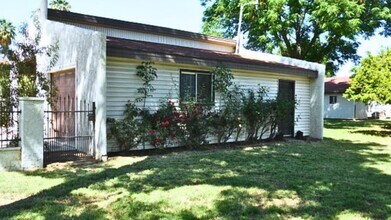 Building Photo - 10442 W Avalon Dr