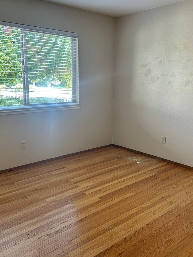 Building Photo - Nice home in South Livermore