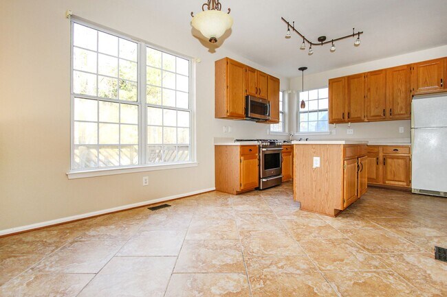 Building Photo - 3013 Mossy Creek Dr