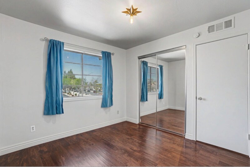 Building Photo - 1314 N Brittany Ln