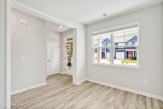 Building Photo - 7606 Knightbell Cir