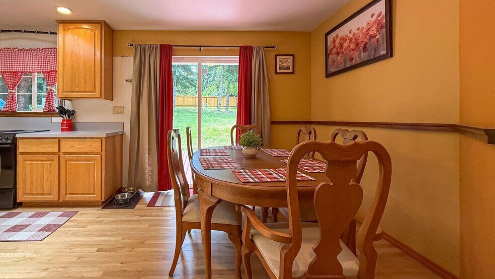 Building Photo - 73 Ross Ln