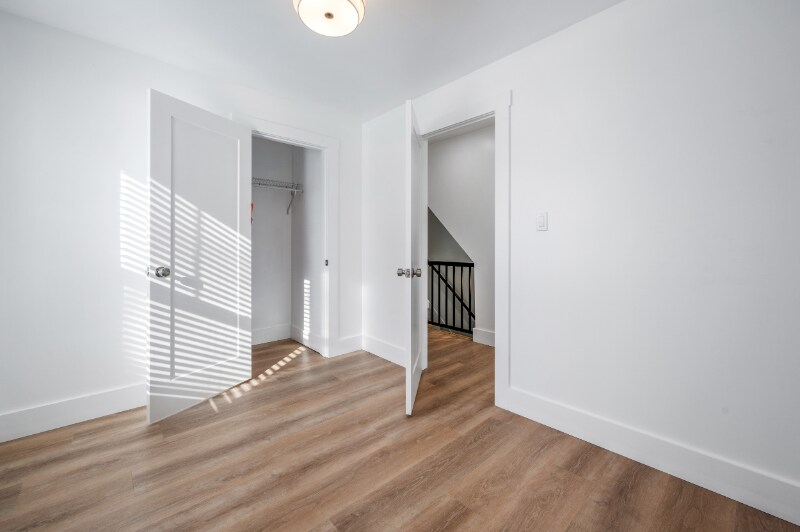 Building Photo - 407 E Clen Moore Blvd