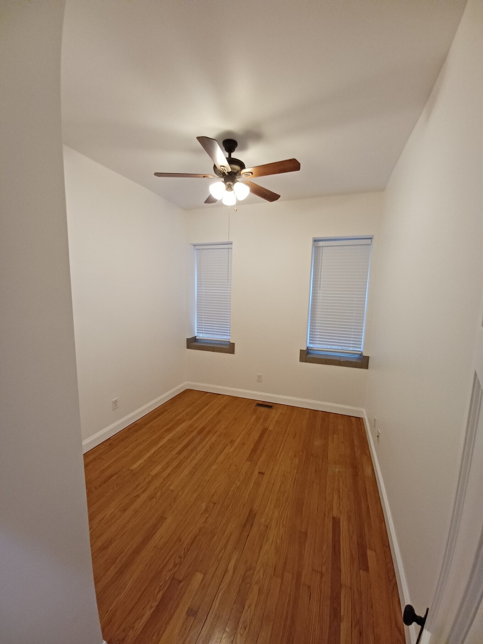 Building Photo - 4224 Chouteau Ave