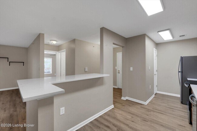 Building Photo - 6403 Shelton Circle