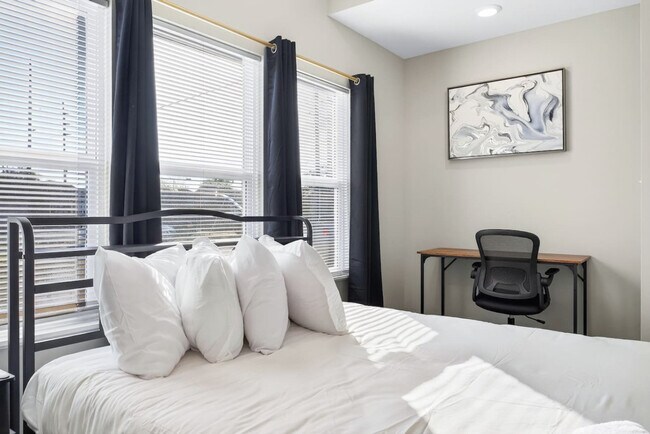 Building Photo - 518 Prospect St