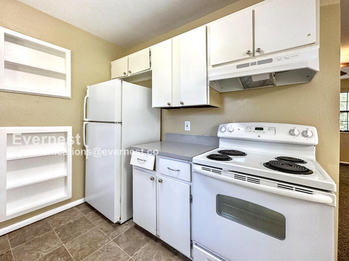 Building Photo - 9379 W 104th Dr