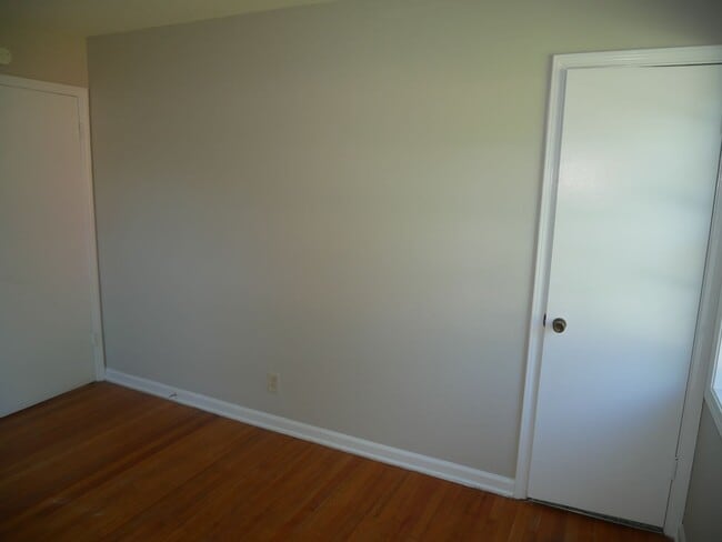 Building Photo - 8367 Dottley Dr