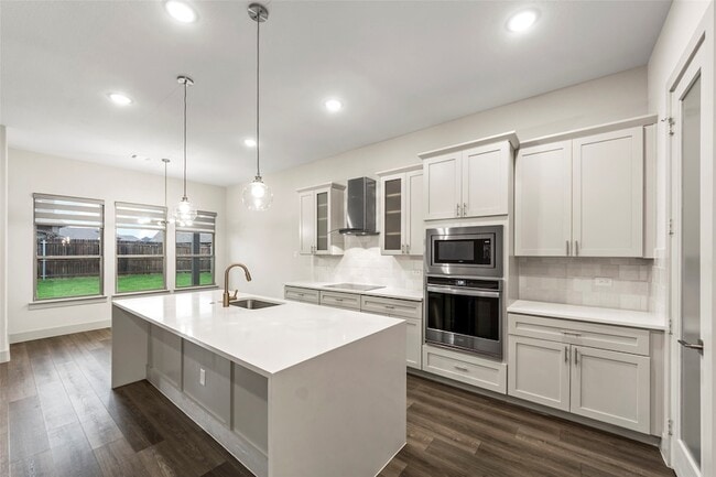 Building Photo - 2089 Abela Dr