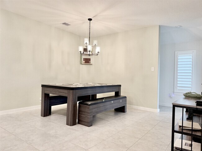 Building Photo - 4724 Peony Grn Dr