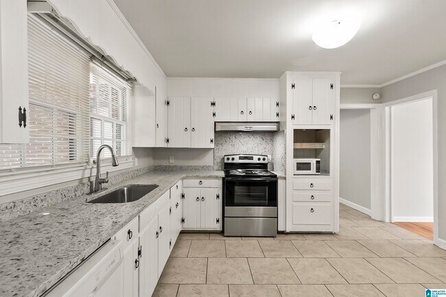 Building Photo - 243 Cedar Crest