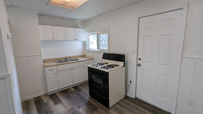 Building Photo - Springs Acquisitions, LLC 2387/2389 29th S...