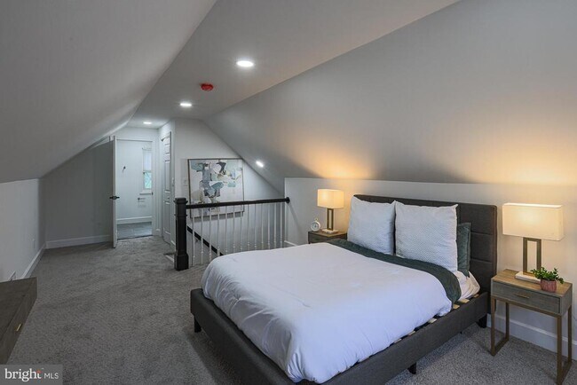 Building Photo - 5809 Eurith Ave