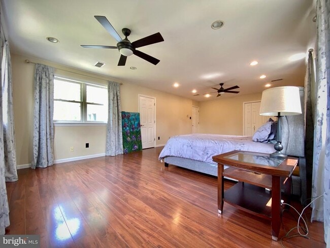 Building Photo - 99 Ivy Ave