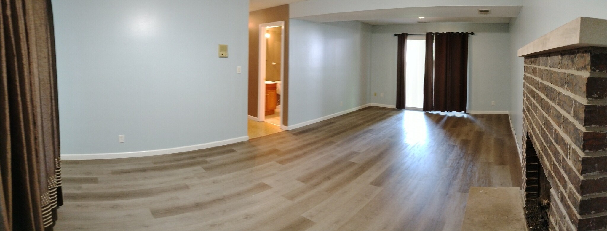 Main level living/family room - 529 Strawberry Hill Rd