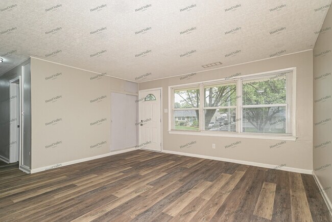 Building Photo - 4108 Davis St