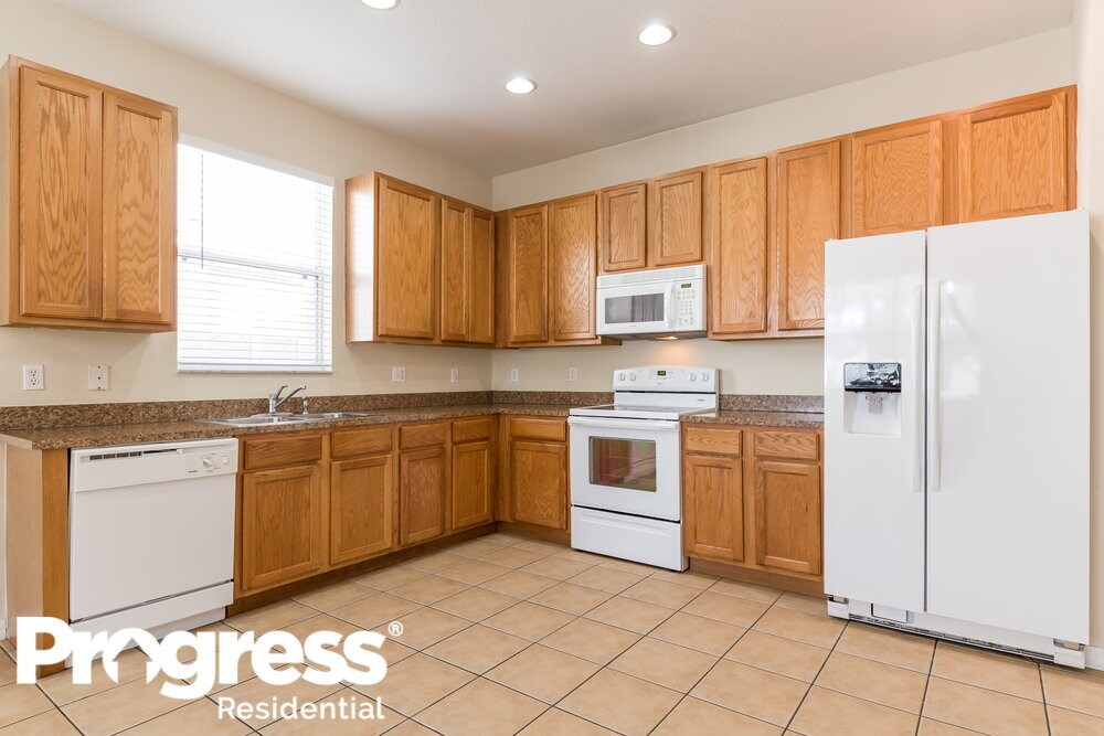 Building Photo - 14018 Mailer Blvd