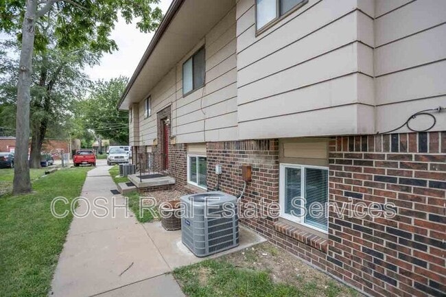 Building Photo - 307 S Seneca St
