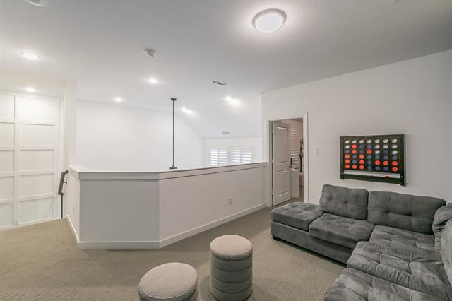 Building Photo - 2425 Longspur Dr