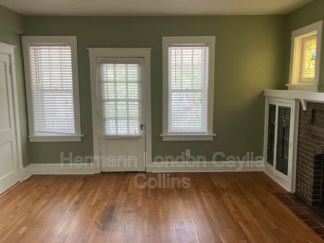 Building Photo - 4910 Bonita Ave