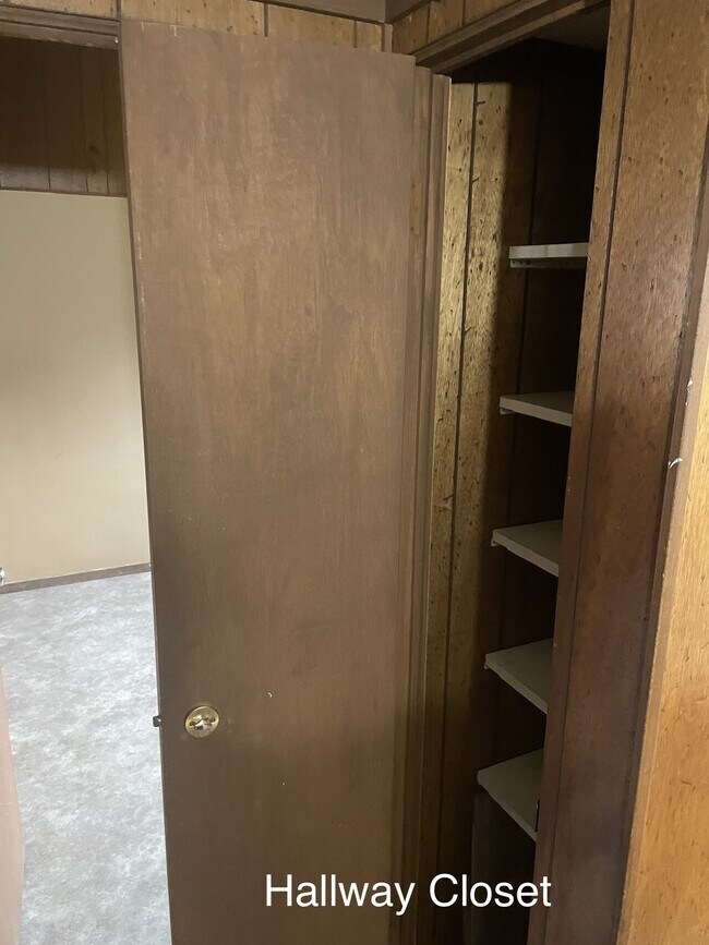 Building Photo - SR15 4 unit
