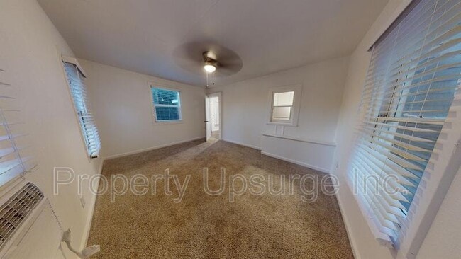 Building Photo - 648 Reeds Ave