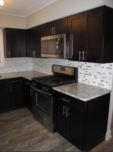 Building Photo - 10702 S Depot St