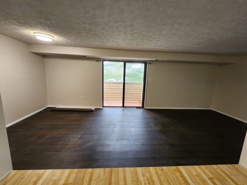 Building Photo - 12415 Hickory Tree Way