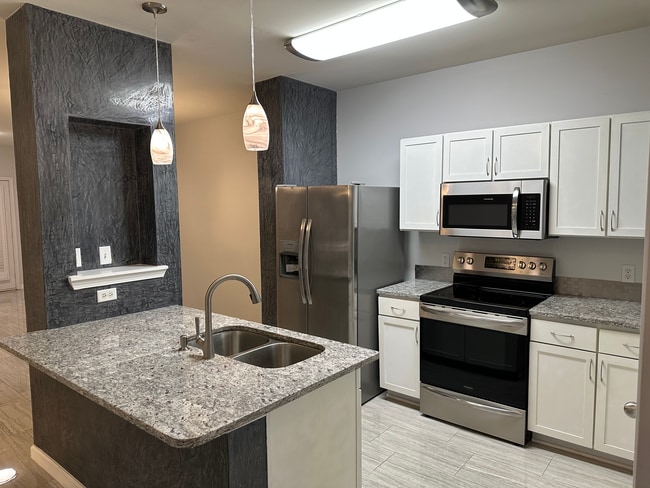 Building Photo - 2020 5th Ave S