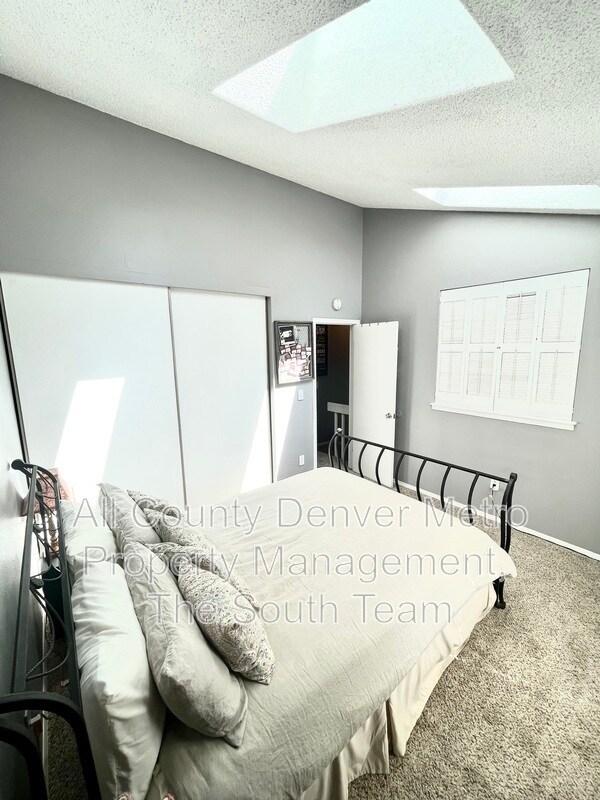 Building Photo - 9623 W Chatfield Ave