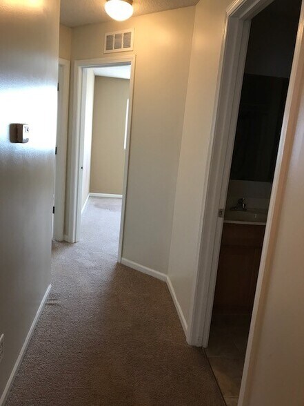bedroom - 837 Whitetail Ct