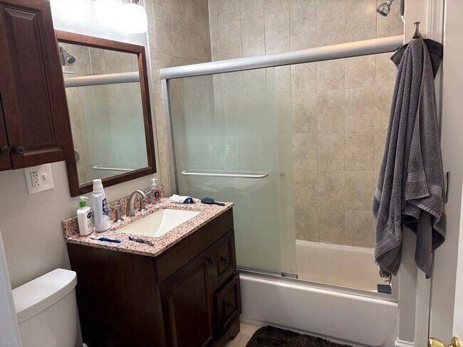 Building Photo - 73 Nichols Ave