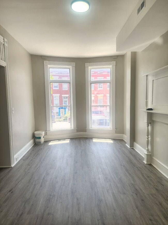 Building Photo - Spacious 3 Bedroom Home  In West Baltimore