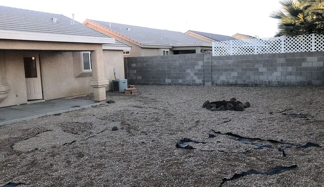 Building Photo - 3+2 Stylish and comfortable place to call home!