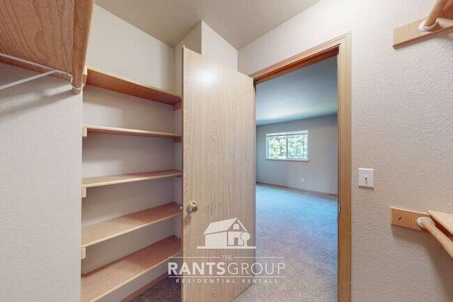 Building Photo - 7043-7045 Lazy Ct SW