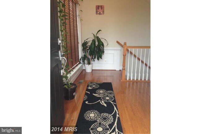 Building Photo - 22269 Mayburgh Terrace