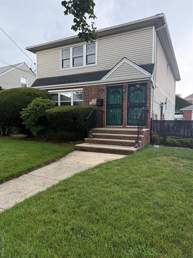 Primary Photo - 235 Jefferson Ave